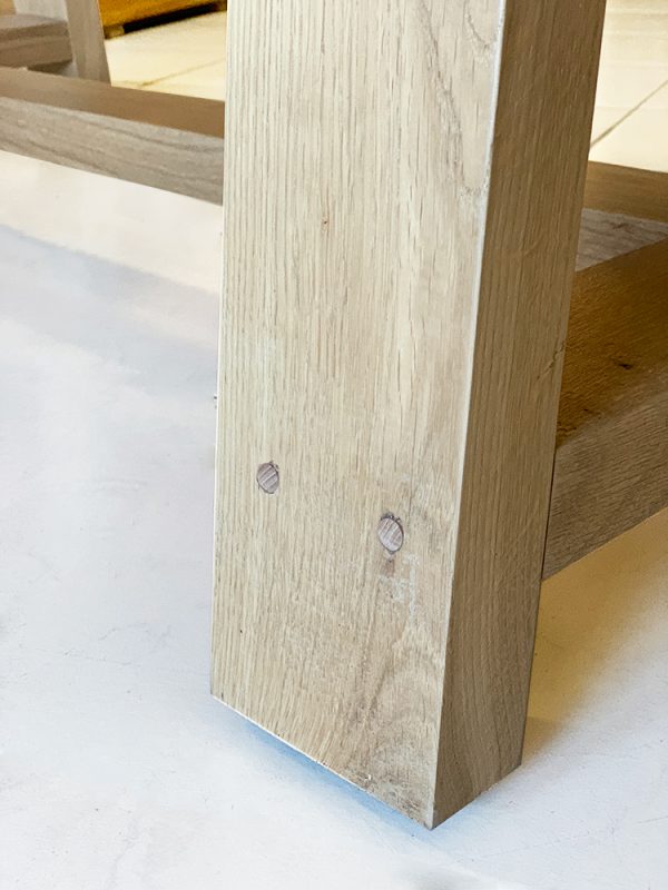 oak-details-legs-a